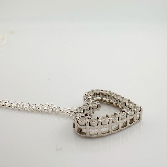 Beautiful Heart Necklace w Natural Diamonds in Illusion Settings - Picture 8 of 13